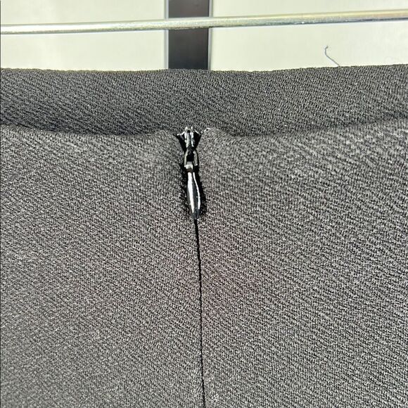 SHEIN Embroidered Black Skirt with Floral Design - Picture 4 of 6